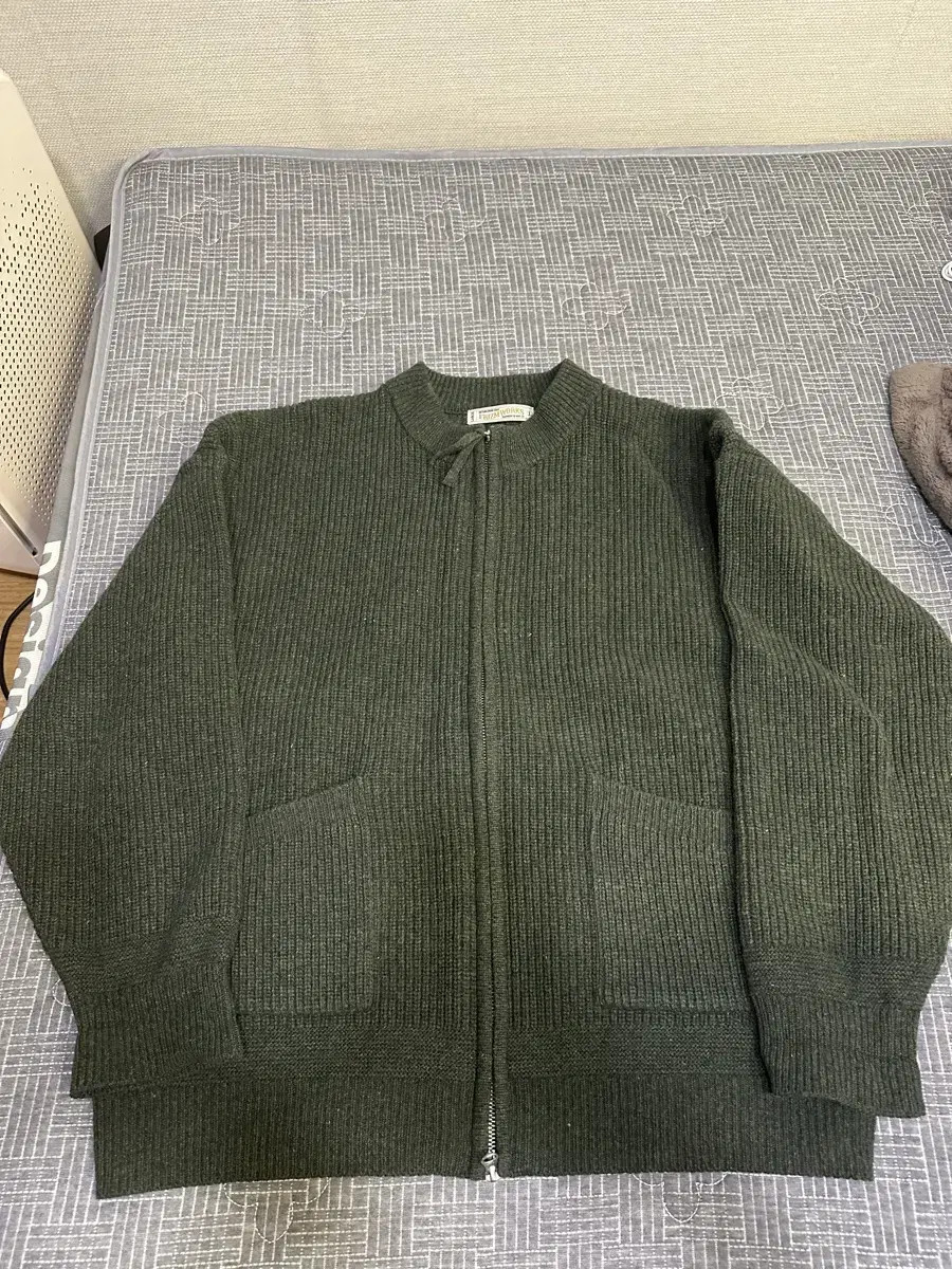 프리즘웍스 WOOL DECK ZIP UP CARDIGAN