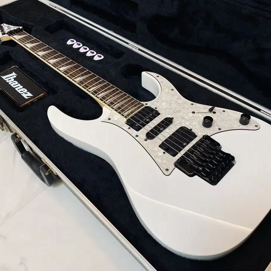 아이바네즈 ibanez RG350DXZ 슈퍼스트랫 일렉기타+하드케이스