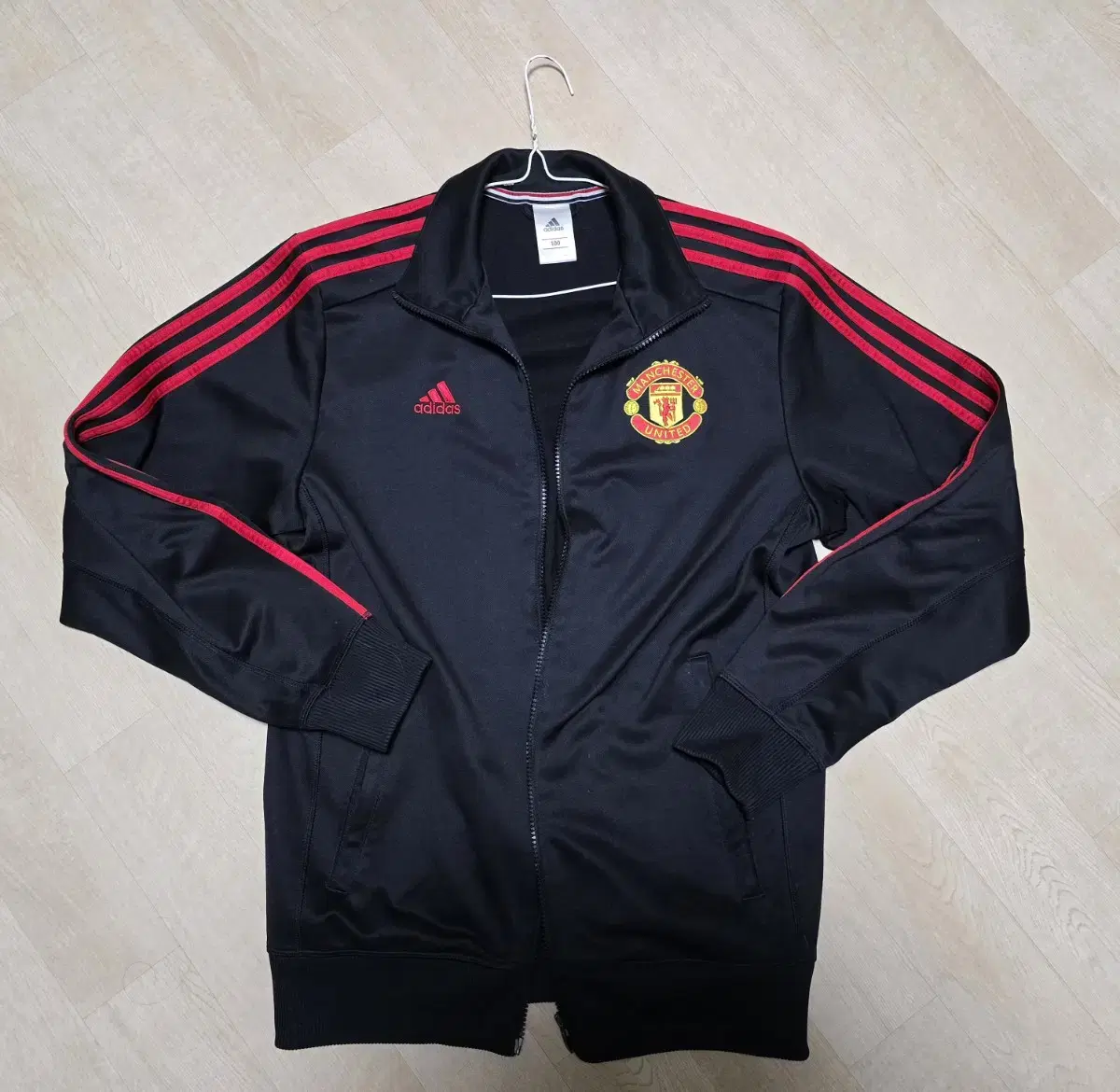 Adidas Man U Red Jersey Size 100