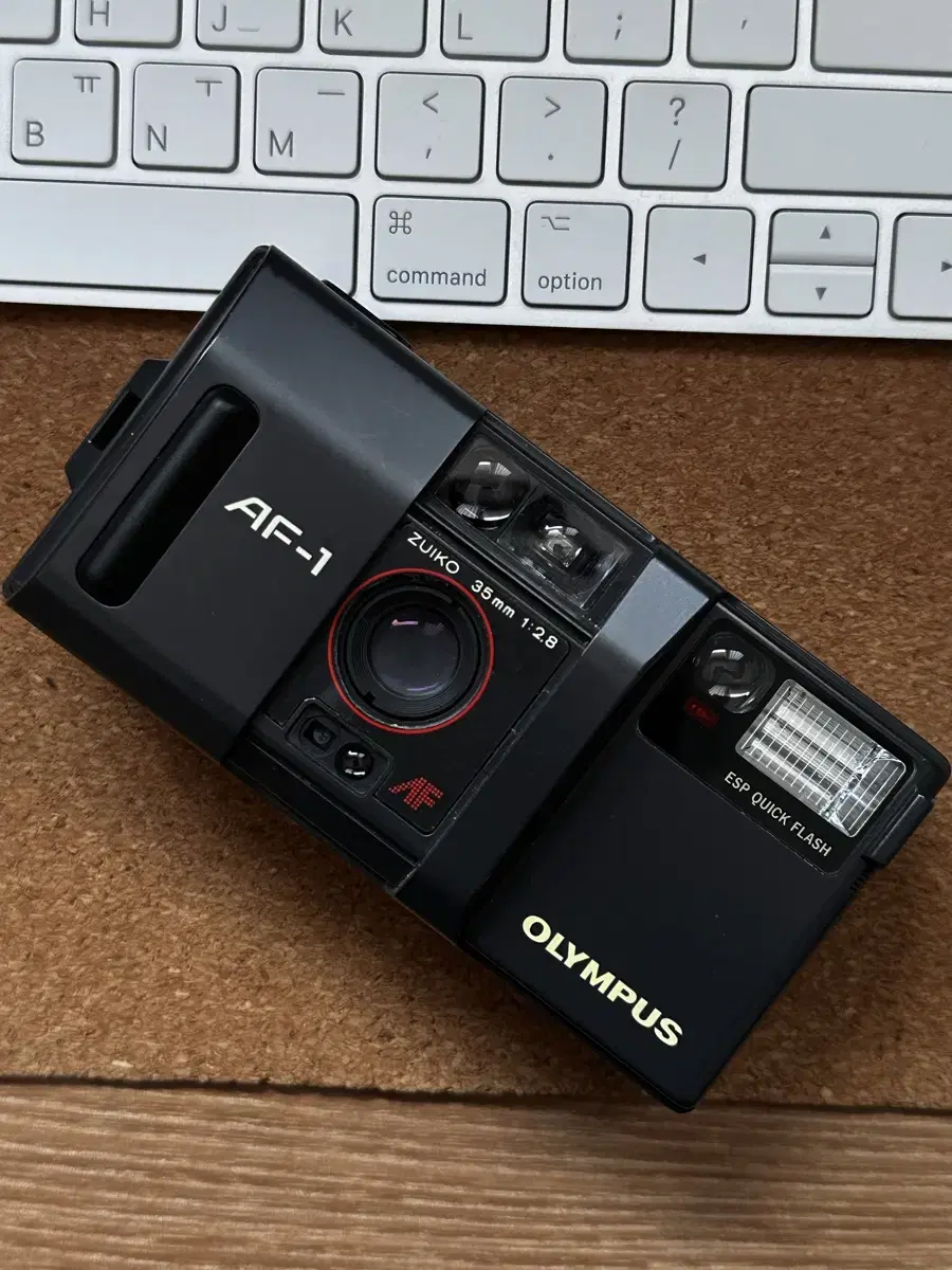 OLYMPUS AF-1 (앤디워홀 카메라)