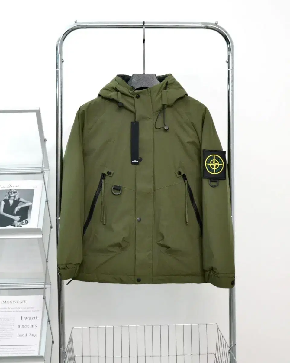 STONE ISLAND 기능성 그래핀 온열 다운 패딩 남녀공용 자켓