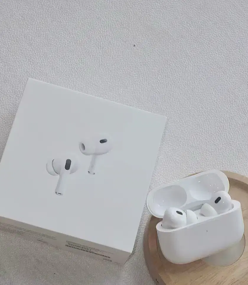 APPLE AIRPODS PRO 애플의 2세대 인이어 노이즈 감소 이어폰