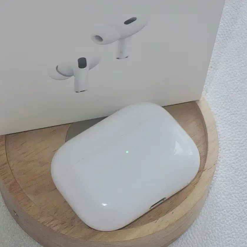 APPLE AIRPODS PRO 애플의 2세대 인이어 노이즈 감소 이어폰