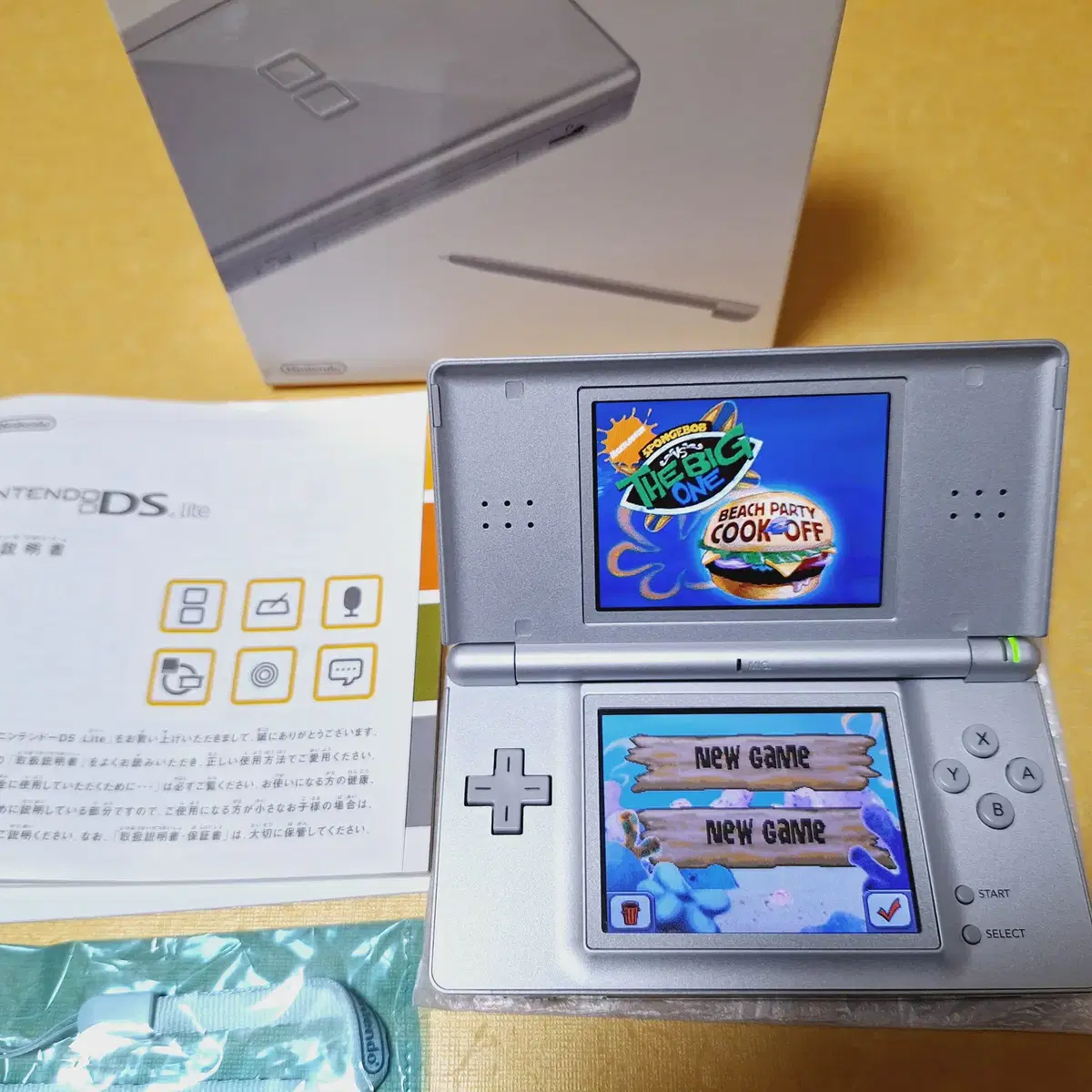 신품급 닌텐도 DS LITE 실버 일본판 박스셋 dslite/ dsi x