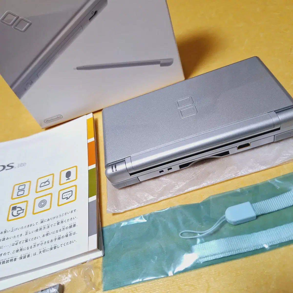 신품급 닌텐도 DS LITE 실버 일본판 박스셋 dslite/ dsi x