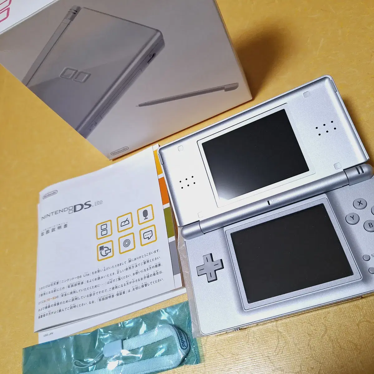 신품급 닌텐도 DS LITE 실버 일본판 박스셋 dslite/ dsi x