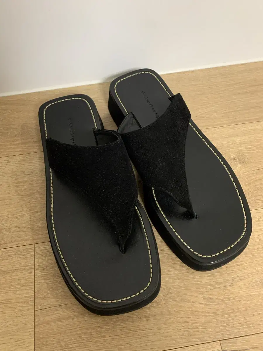 Lfm Marina Suede Slides / Black 240