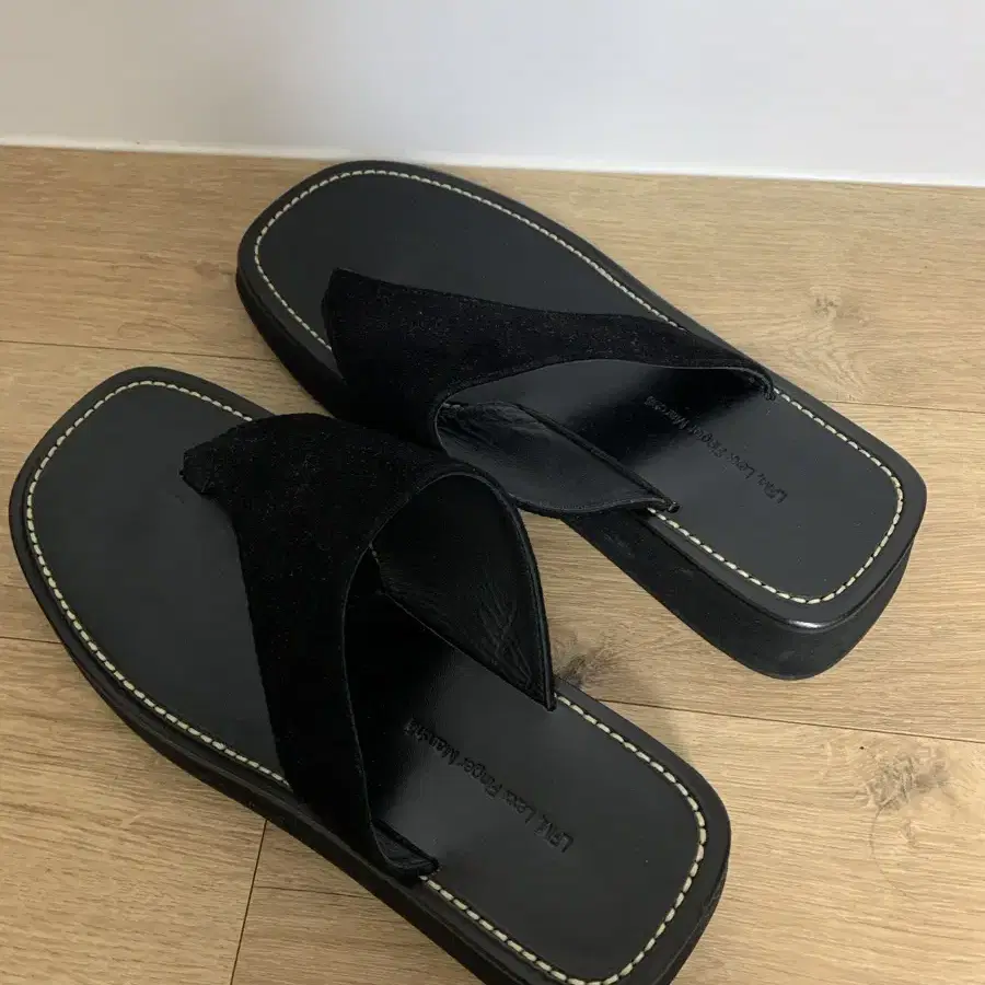 Lfm Marina Suede Slides / Black 240