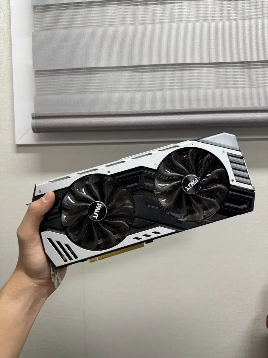 팰릿 RTX 2070 super 컴퓨터 그래픽카드