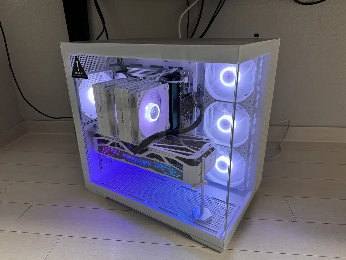 (개인 4개월 사용) 라이젠 7800x3d , Rtx4080S 본체