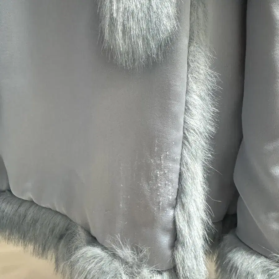 낸시부 퍼자켓 Boucle fur long coat