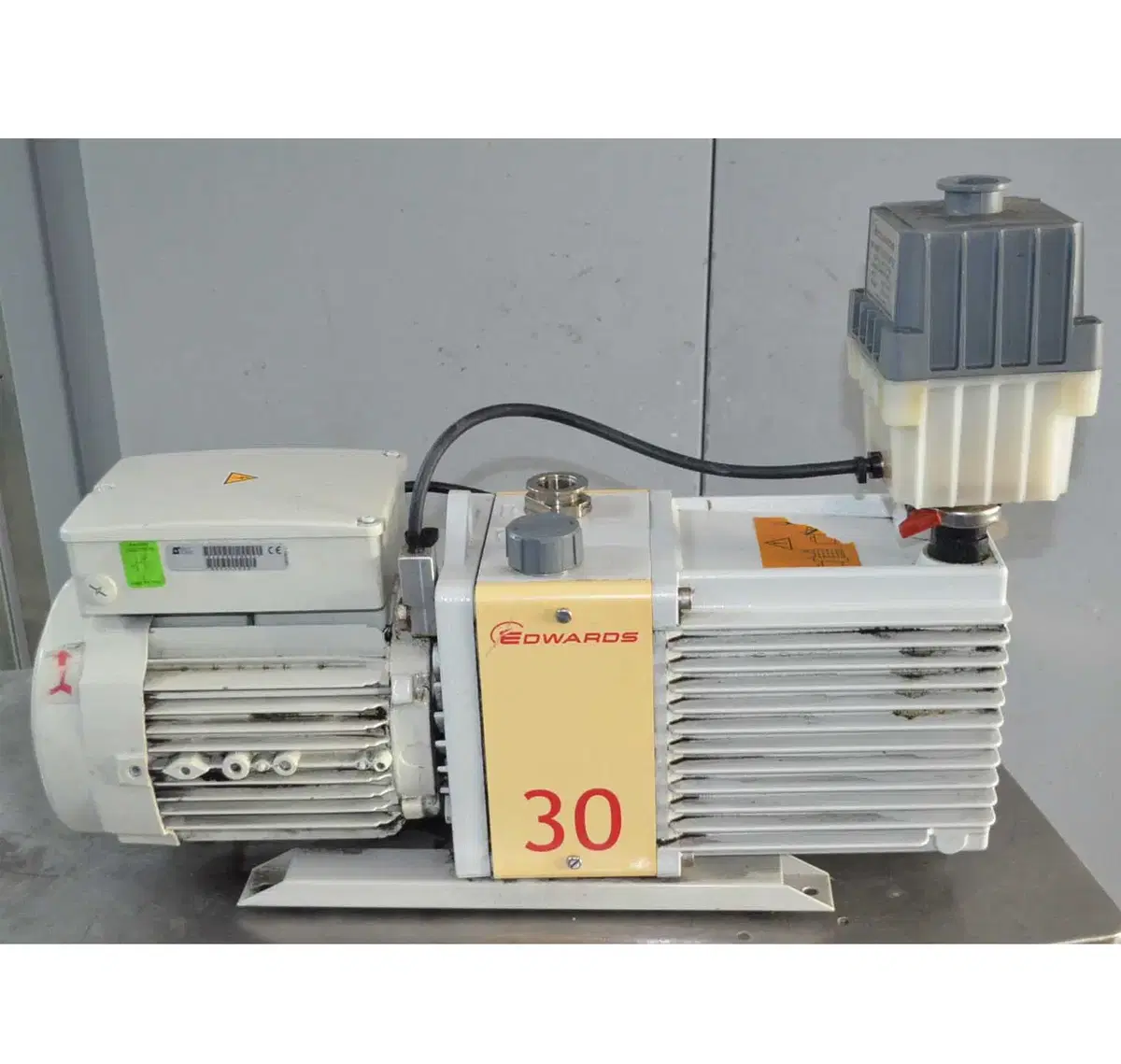 진공펌프 Edwards 30 Ratary Vacuum Pump #1