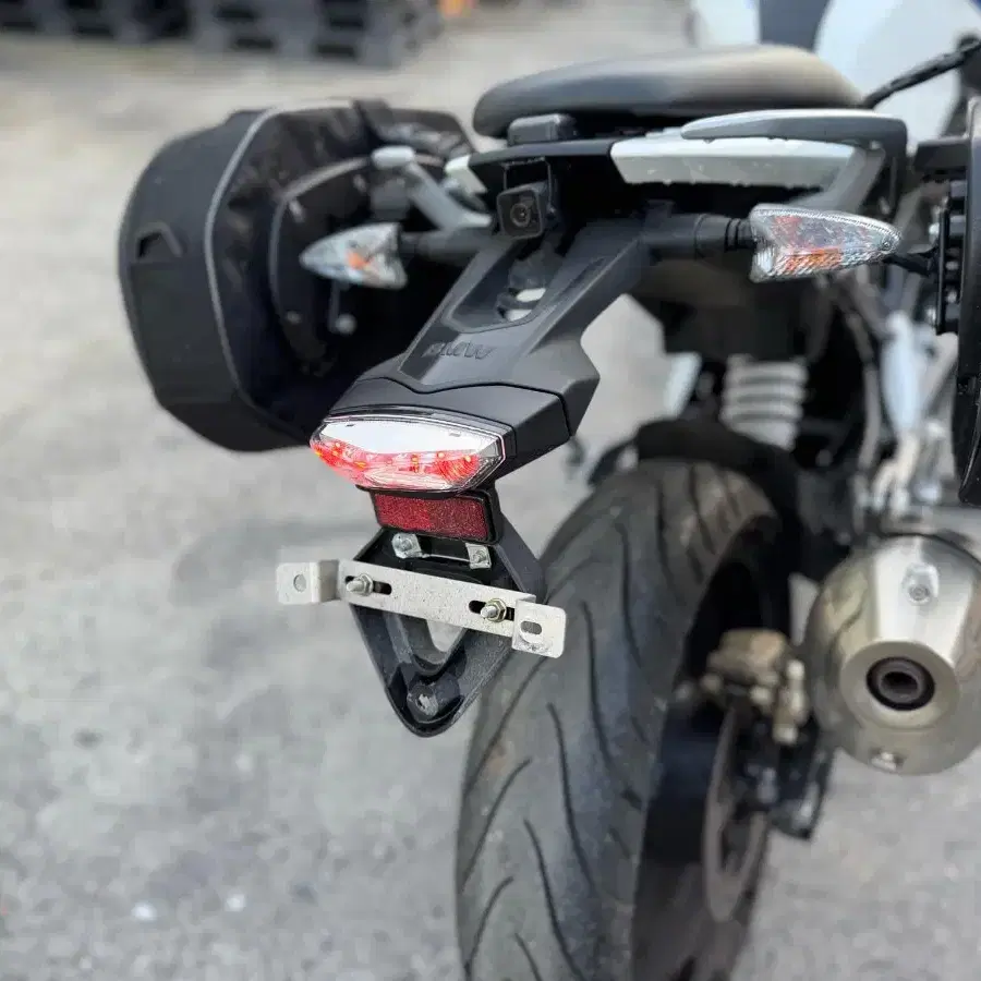 bmw g310r 18년형 생활튜닝 판매합니다