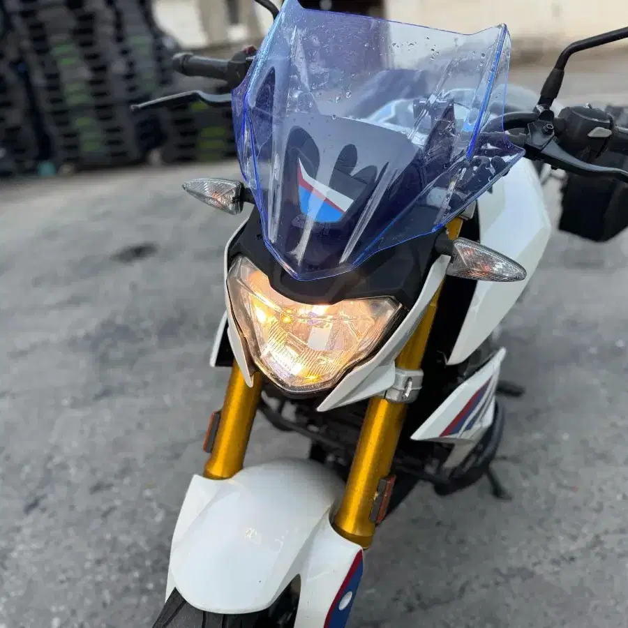 bmw g310r 18년형 생활튜닝 판매합니다