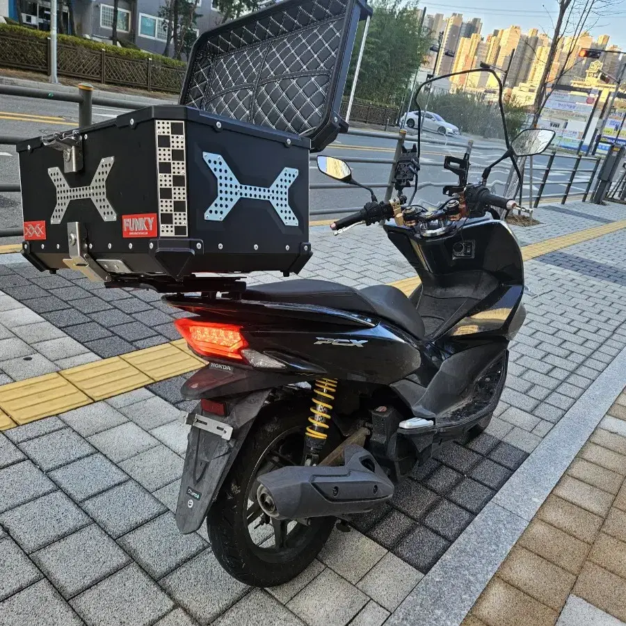 천안 평택 18년식 2만키로대 혼다 pcx125 스마트키판매. 충청 경기