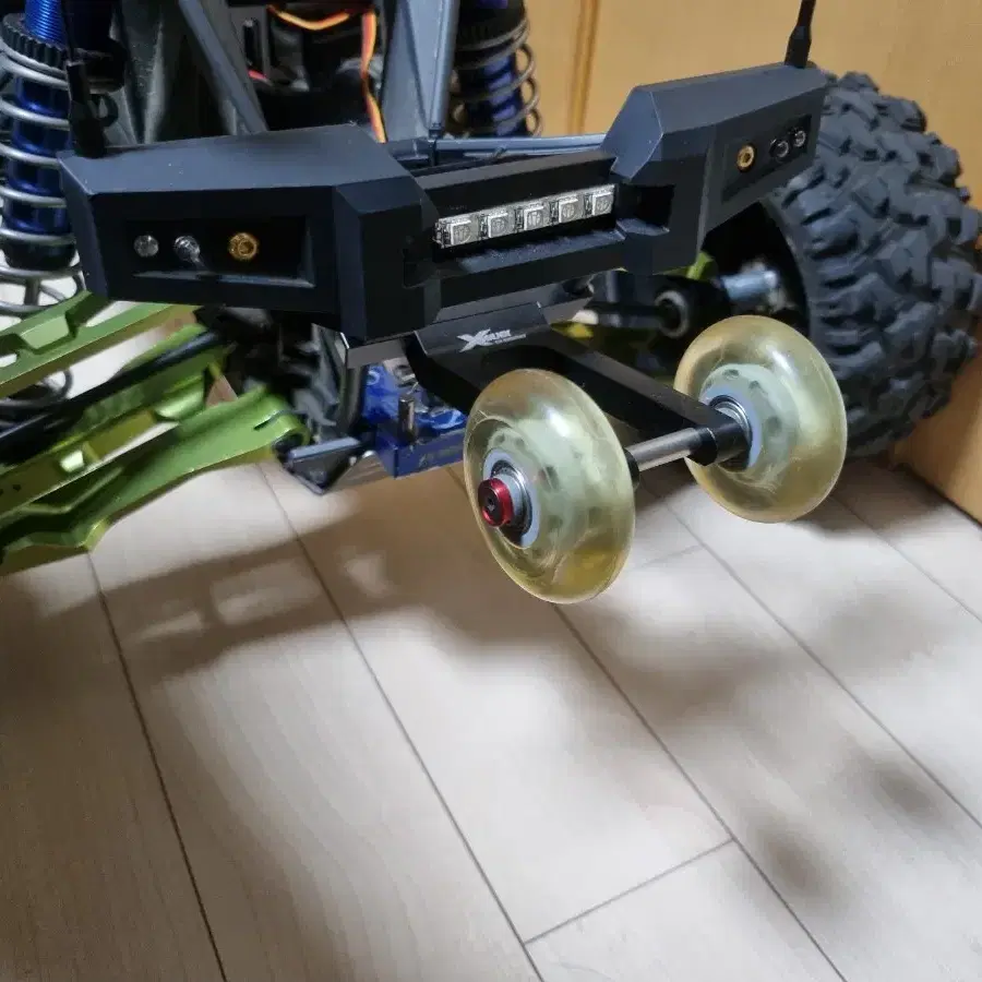 [RC카]풀옵션 엑스맥스8s 1/5 몬스터트럭 4WD 알씨카 웨건 카트