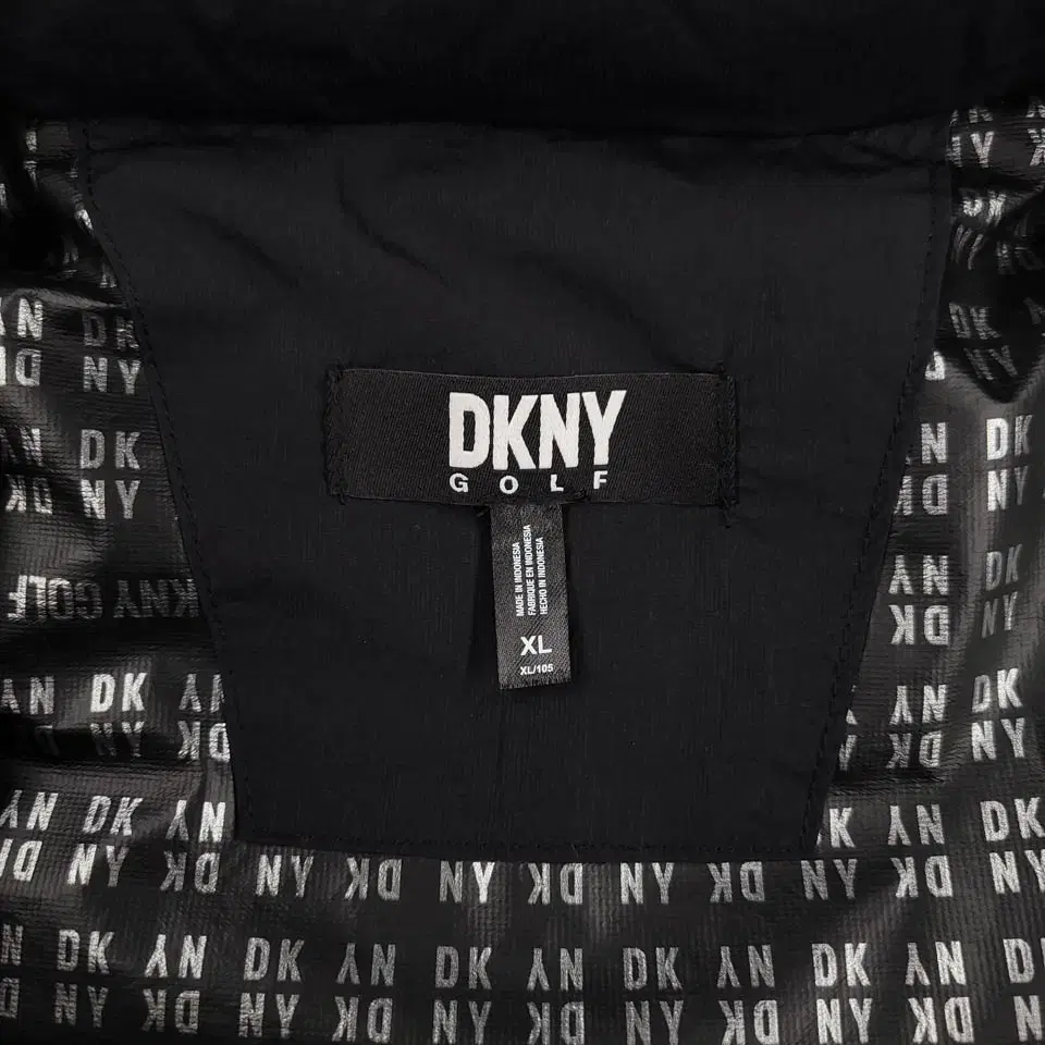 DKNY 디케이엔와이 골프 블랙 체스트포켓 이너패턴 패치로고 히든후드 나