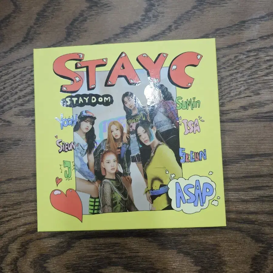 스테이씨 STAYDOM 앨범 팝니다