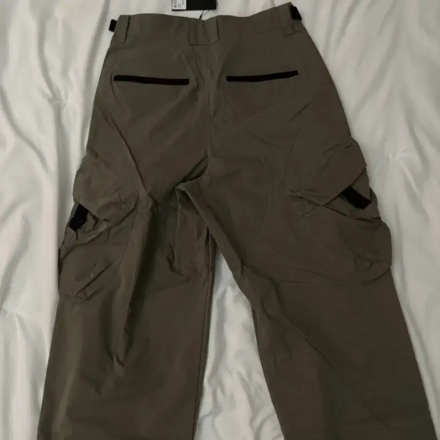 hyein seo cargo pants