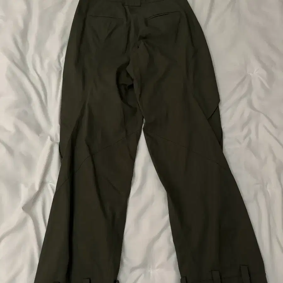 hyein seo cargo pants