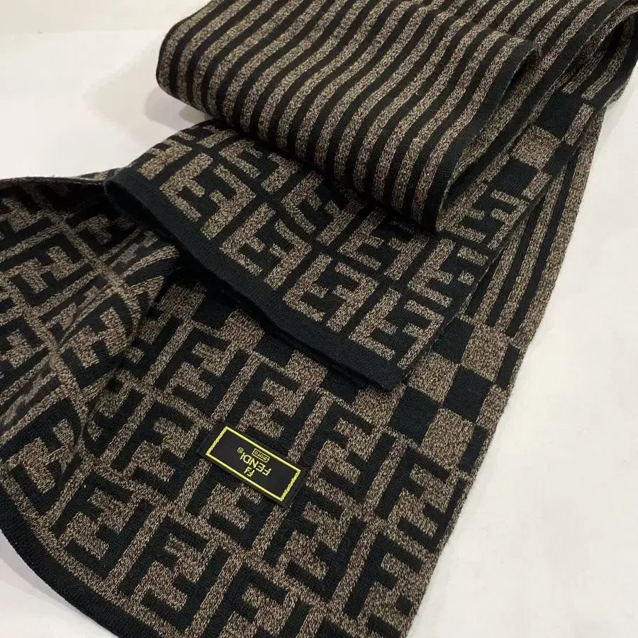 Fendi zucca pattern knit muffler