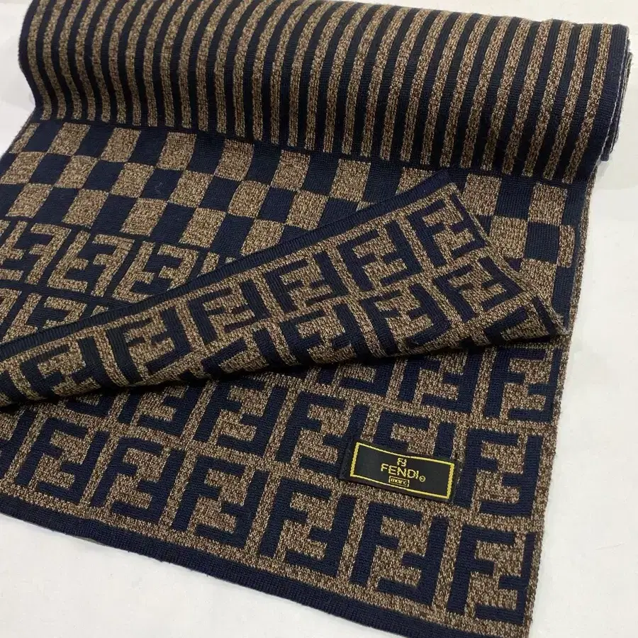 Fendi zucca pattern knit muffler