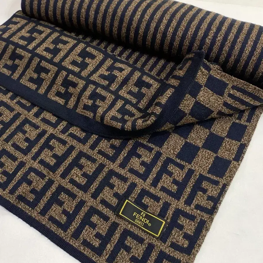 Fendi zucca pattern knit muffler