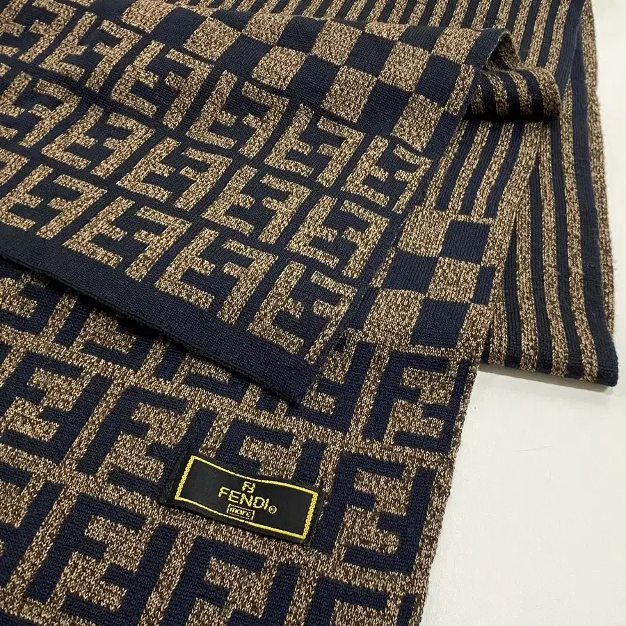 Fendi zucca pattern knit muffler