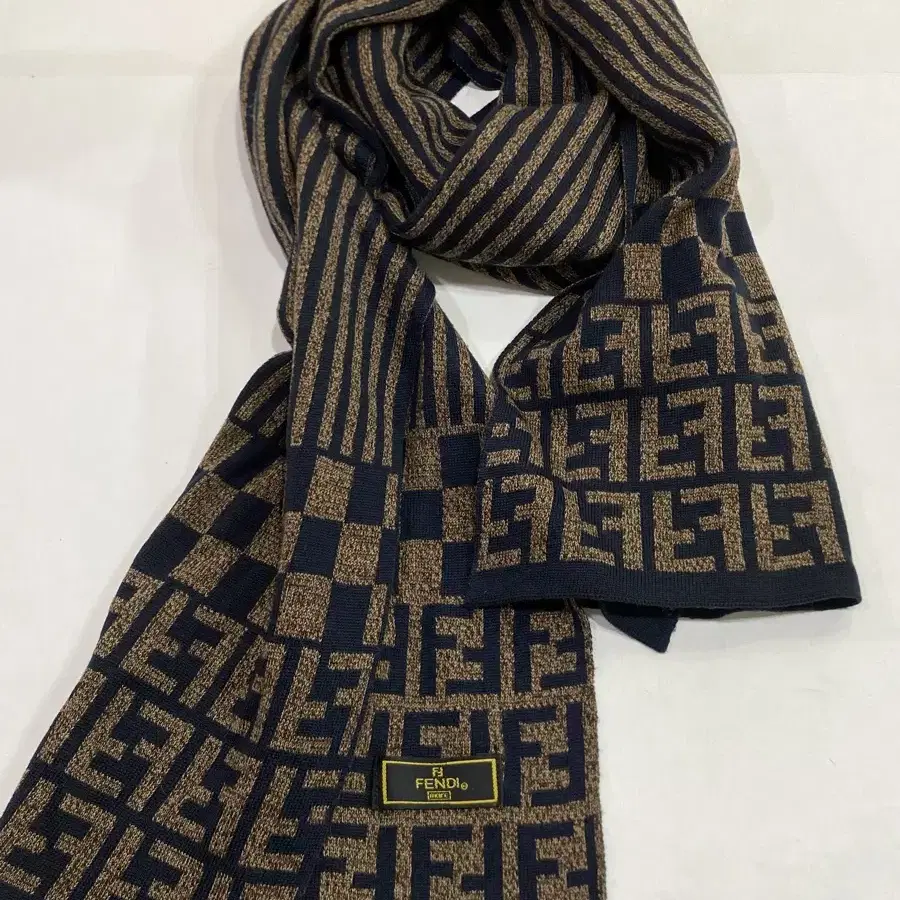 Fendi zucca pattern knit muffler