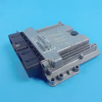 푸조 5008 ECU 모듈  0 281 032 456/0281032456