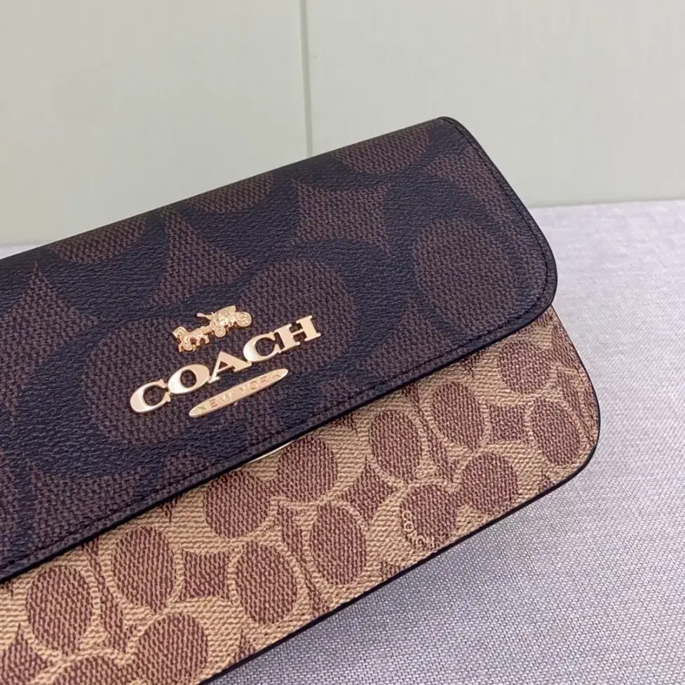 코치 COACH 12월신상 CAA83 쏠더백 Brynn 크로스백2종