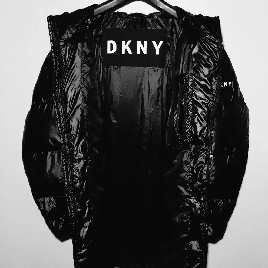 DKNY 오버핏 롱패딩(새것급)