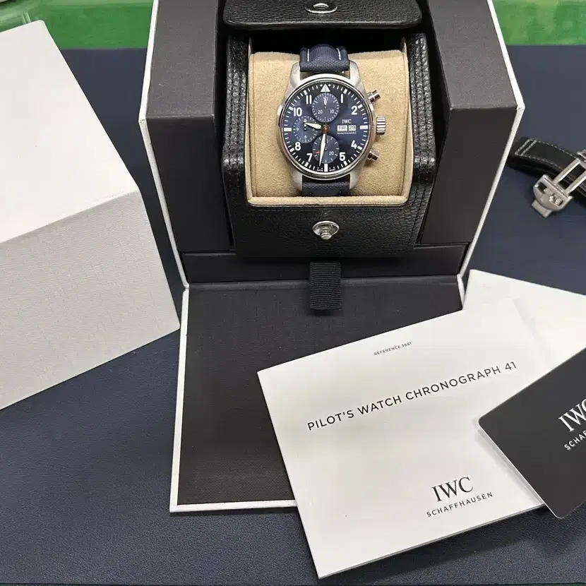 (판매 완료) IWC 파일럿크로노 41 신형 청판