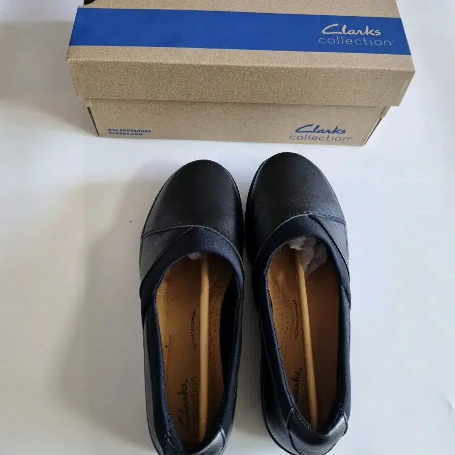 급처]새상품 클락스 로퍼 와이드 우먼245clarks 구두 운동화