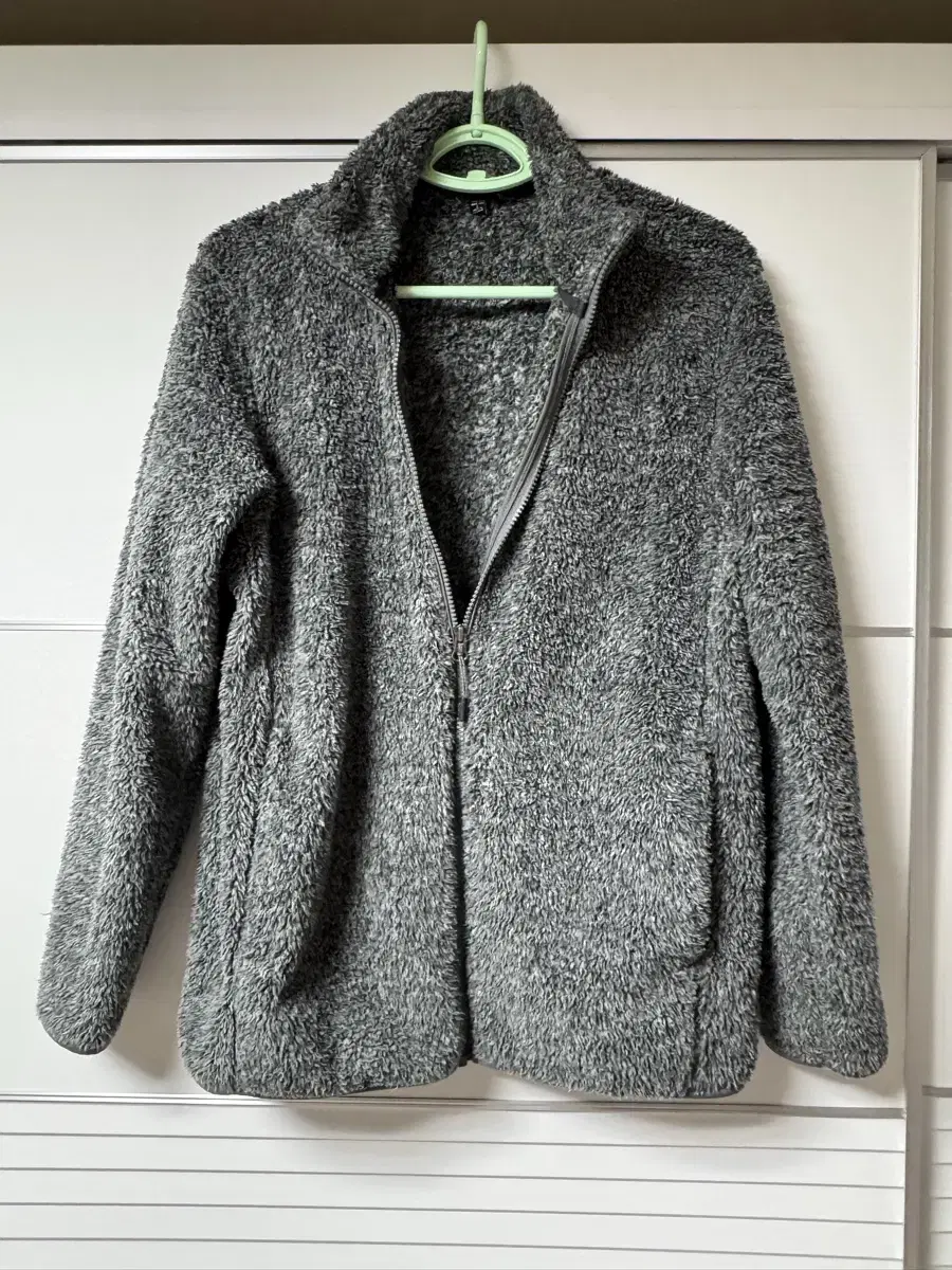 Uniqlo fleece jacket size L