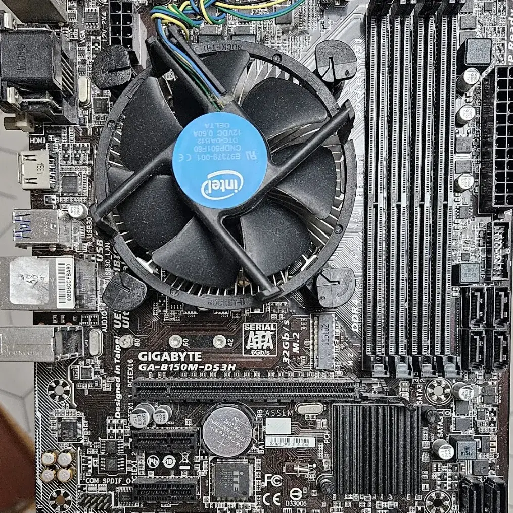 기가바이트 b150m 메인보드 + cpu i5 6500  + 쿨러