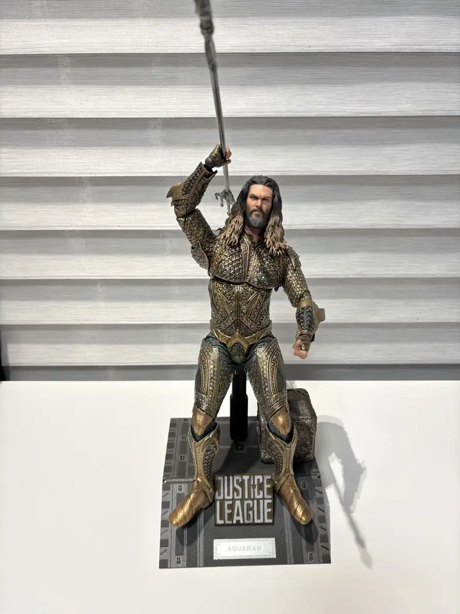 1/6 Justice League Aquaman HOT TOYS MMS447 Aquaman