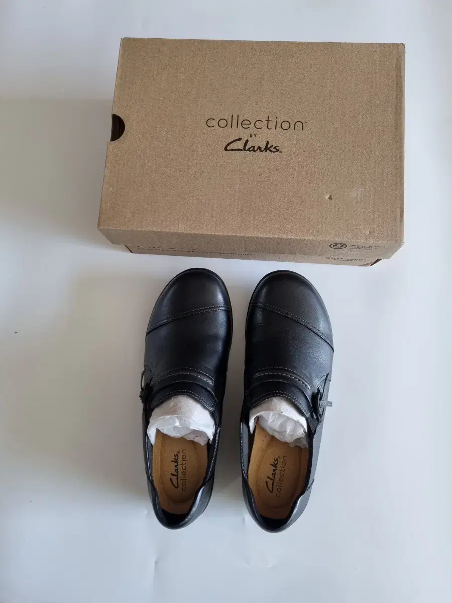 급처]새상품 클락스 로퍼 와이드 우먼245clarks 운동화