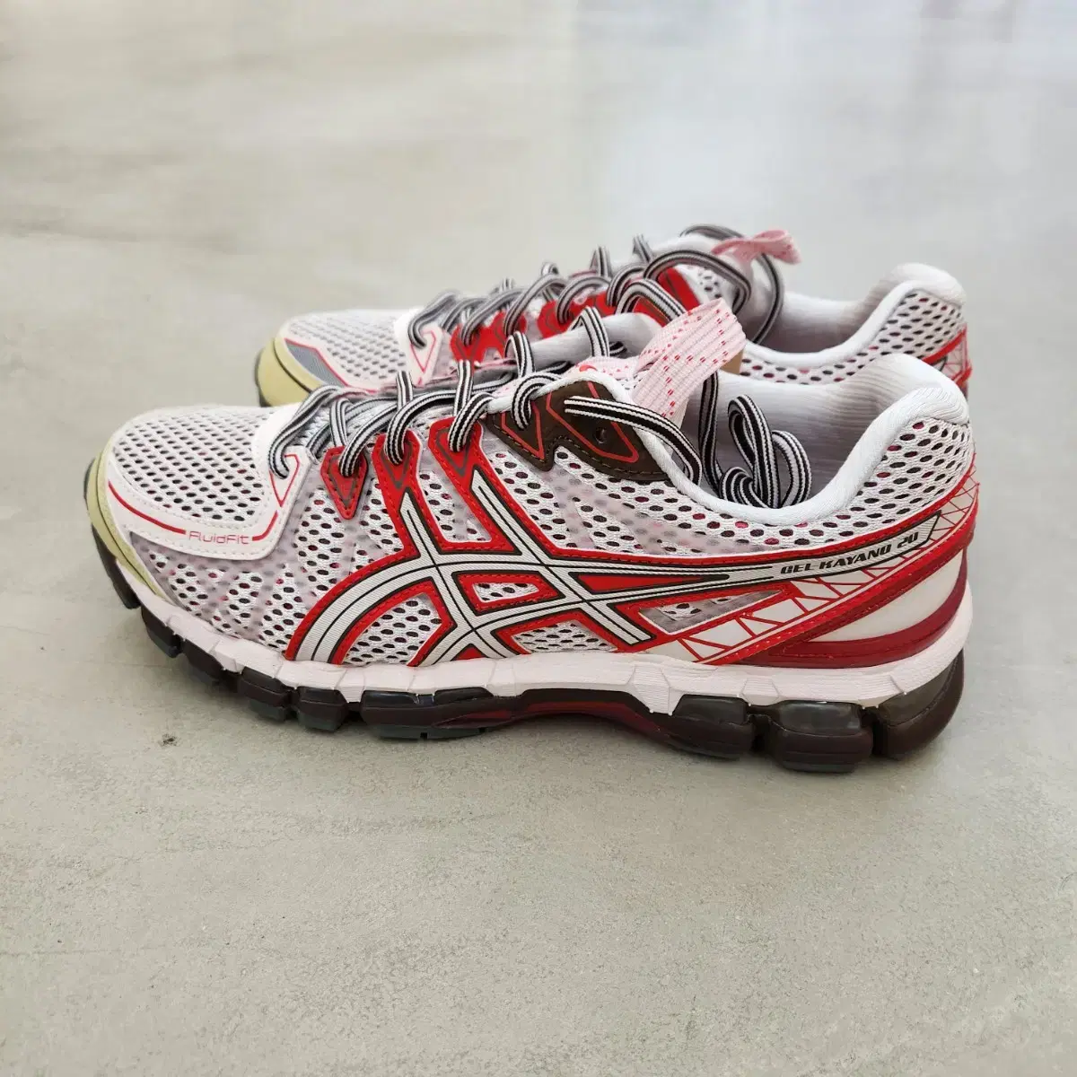 아식스 ub9-s kayano20