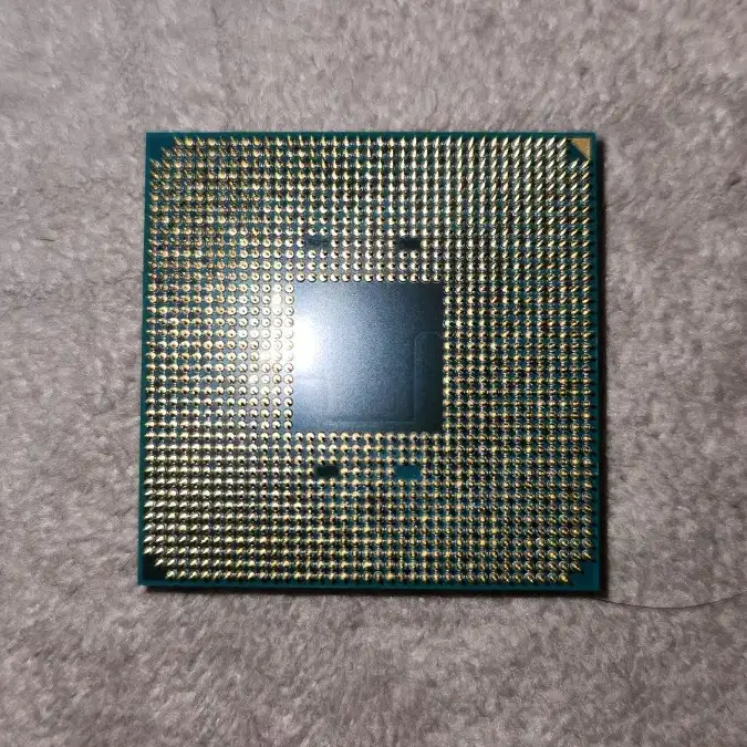 AMD애슬론 200GE