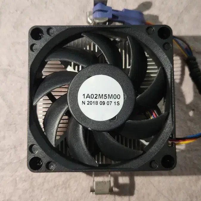 AMD애슬론 200GE