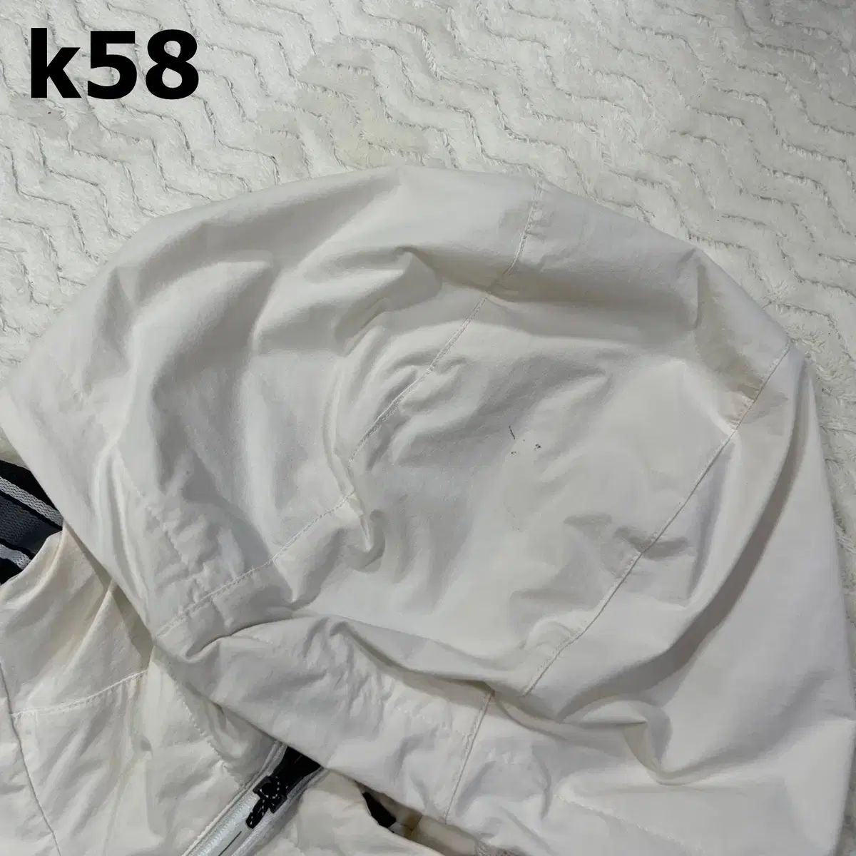 [100] 디스커버리 루즈핏 우븐 후드 방풍 바람막이 자켓 K58