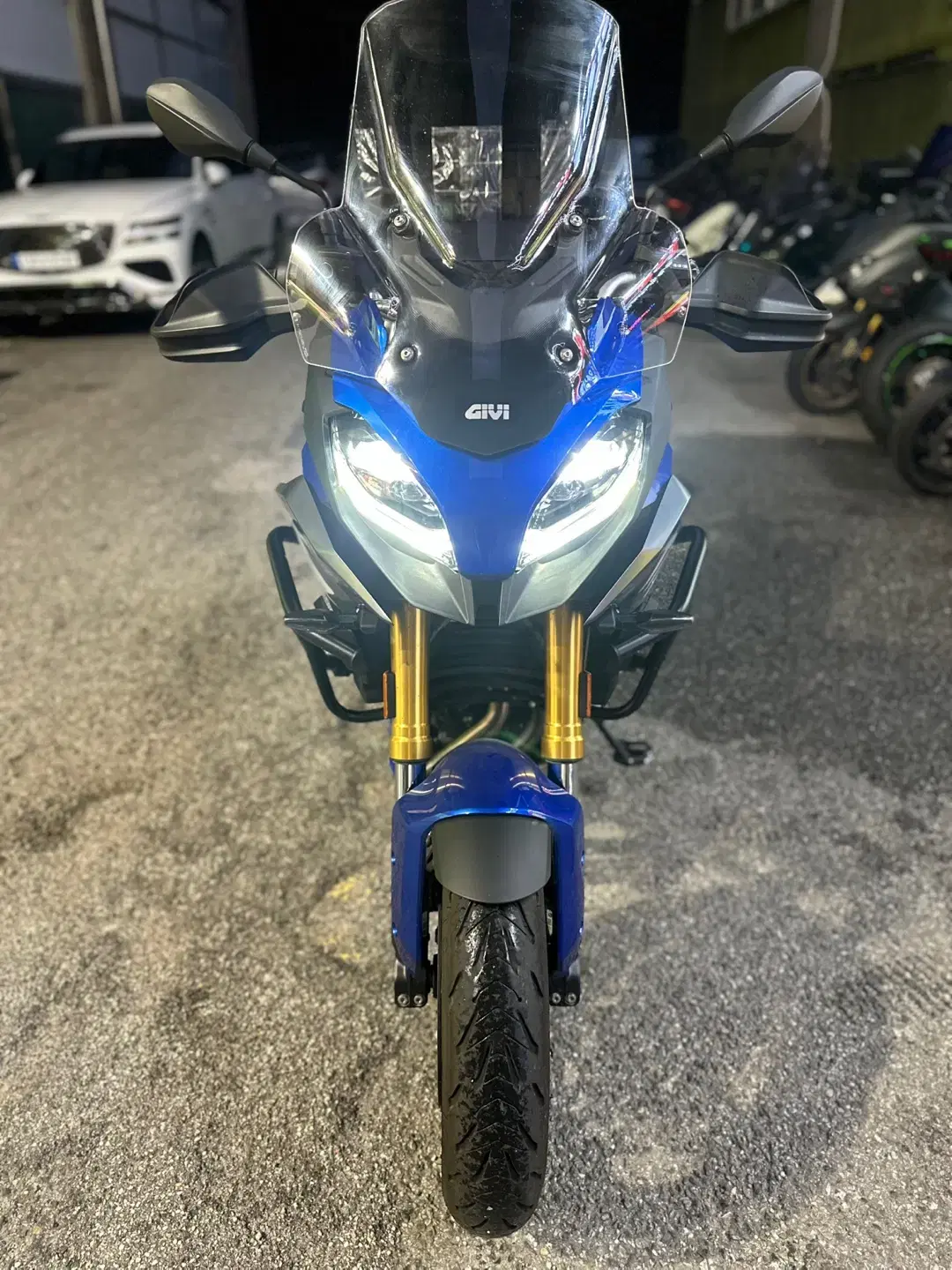 23년식 BMW F900xr 2천키로