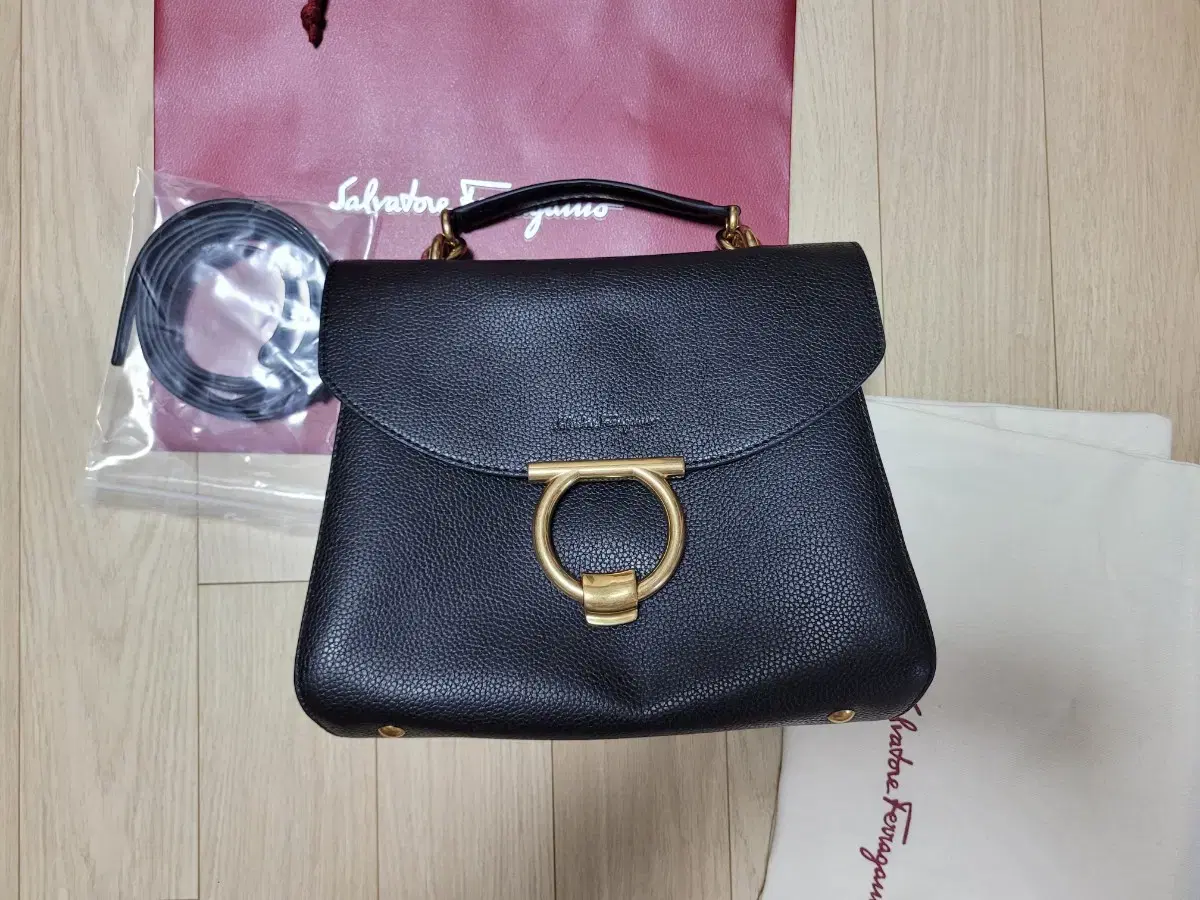 Ferragamo Gancini Mago Bag Top Handles Small Black