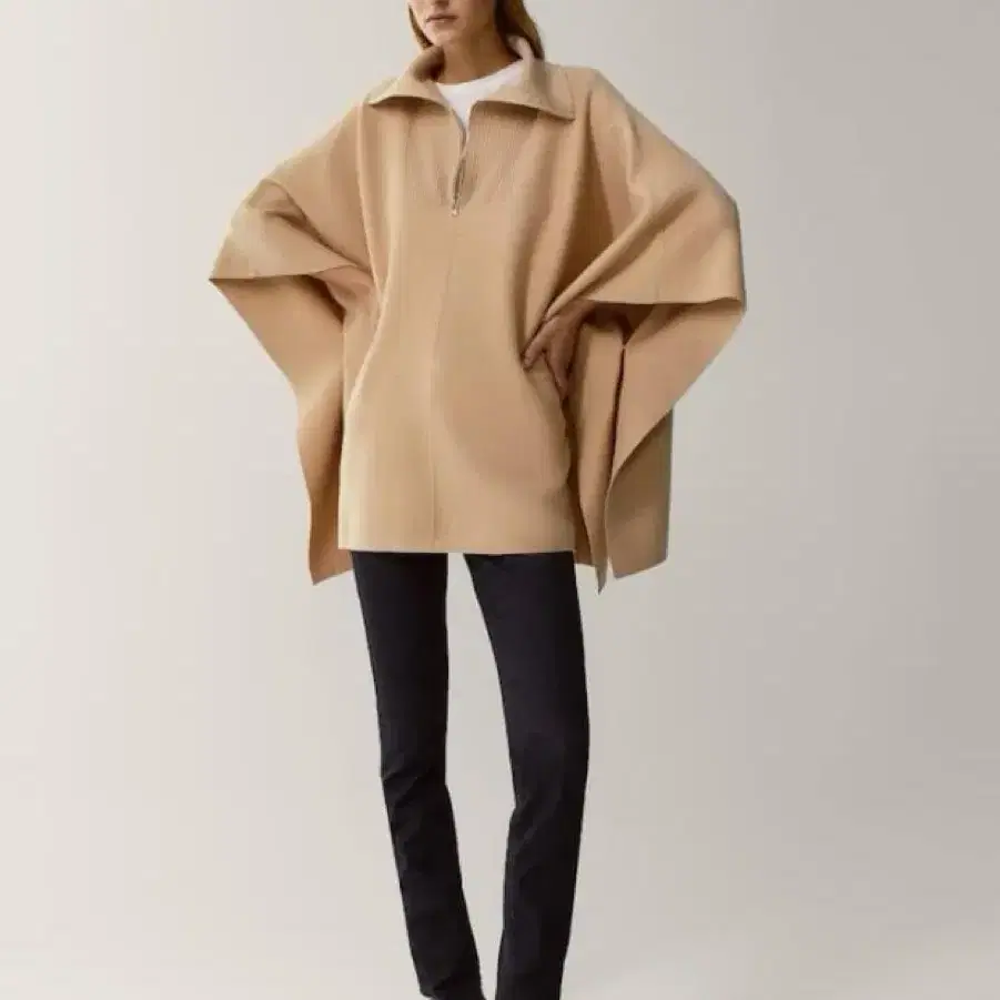 마시모두띠(MASSIMO DUTTI) _ Cape with half-zi