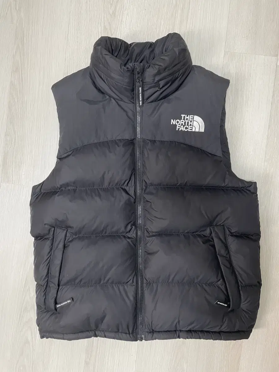 The North Face new Puppy Vest Black Padded Vest M