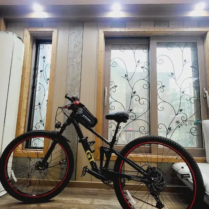 GT 자스카 풀샥 mtb 풀튜닝 자전거 신품급 판매