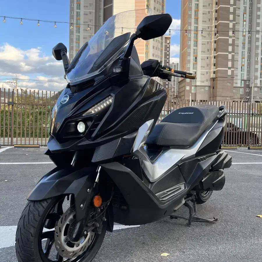 22년식 SYM 크루심알파125 팝니다. pcx nmax 조이맥스 포르자