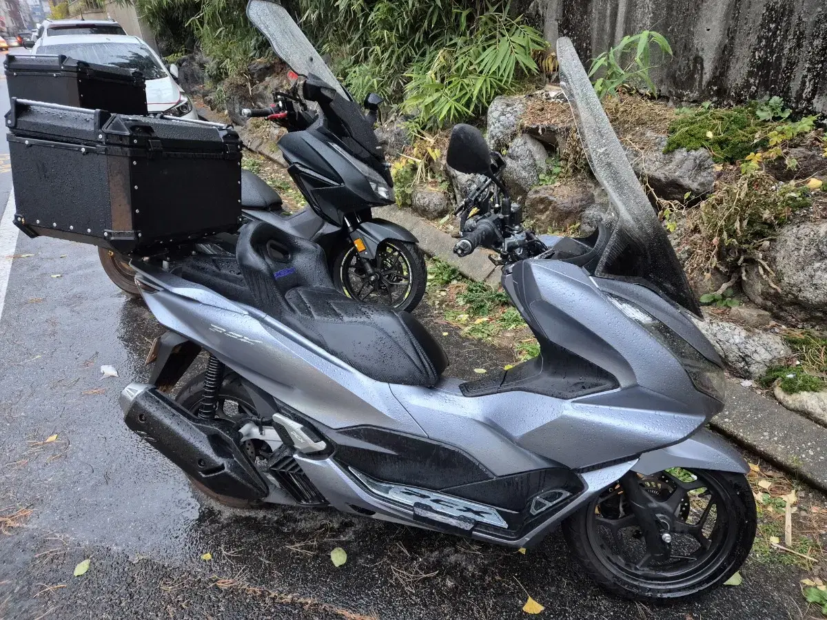 22년식 pcx125 팝니다