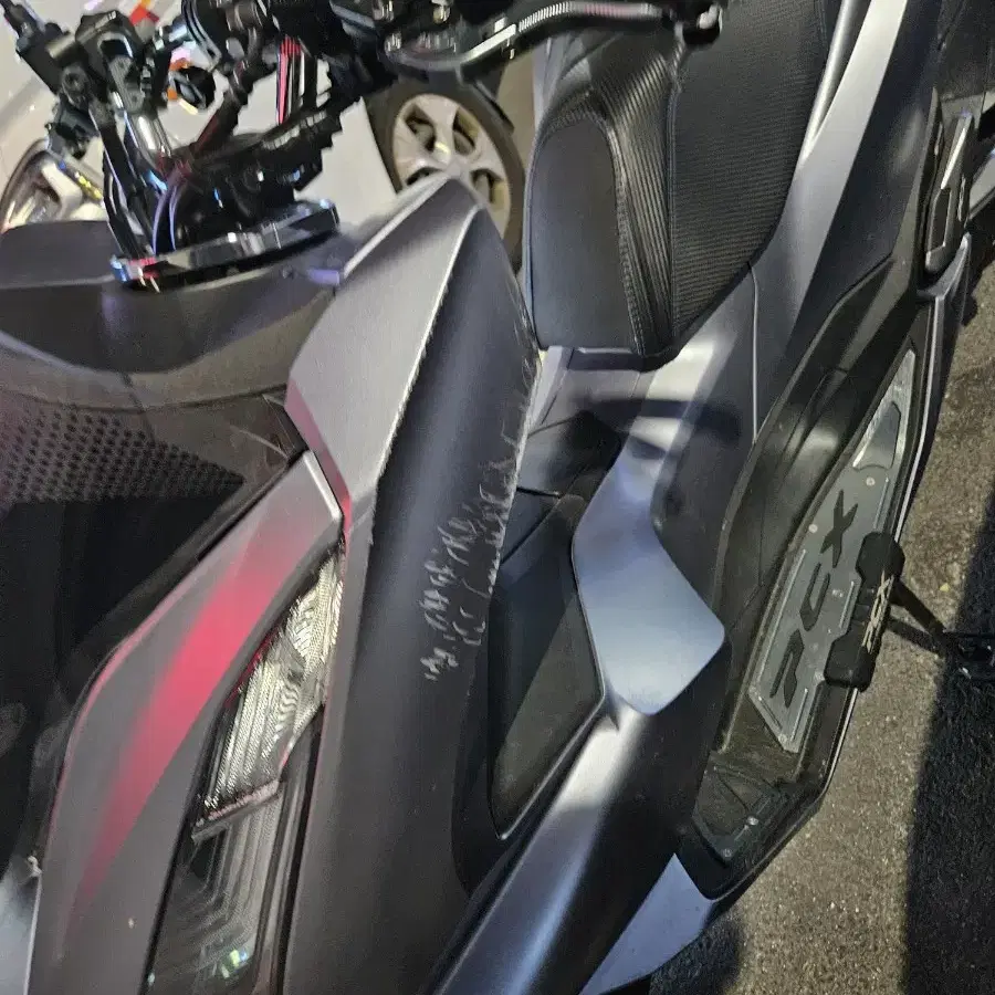 22년식 pcx125 팝니다